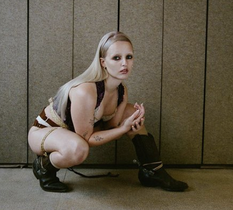 greta isaac
